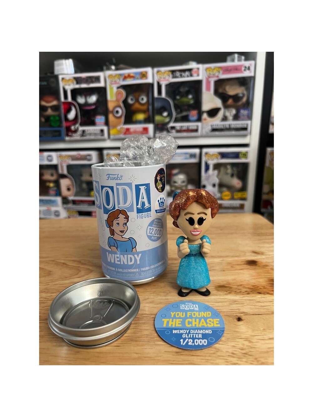 EXC LE DIAMOND GLITTER CHASE Wendy Darling Funko Soda Peter Pan Disney Movies